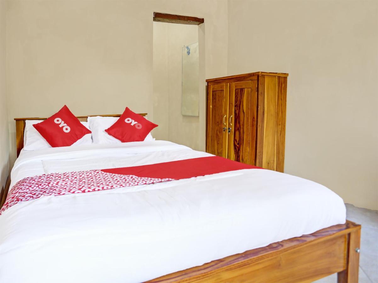 Oyo 91261 Cita Suraya Homestay Banyuwangi  Eksteriør billede