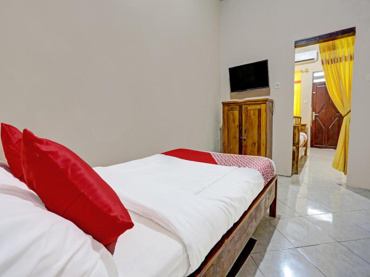 Oyo 91261 Cita Suraya Homestay Banyuwangi  Eksteriør billede