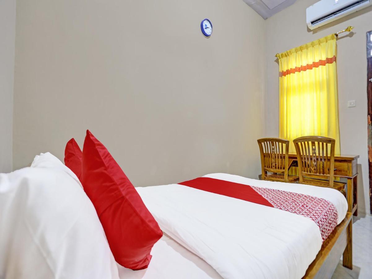 Oyo 91261 Cita Suraya Homestay Banyuwangi  Eksteriør billede