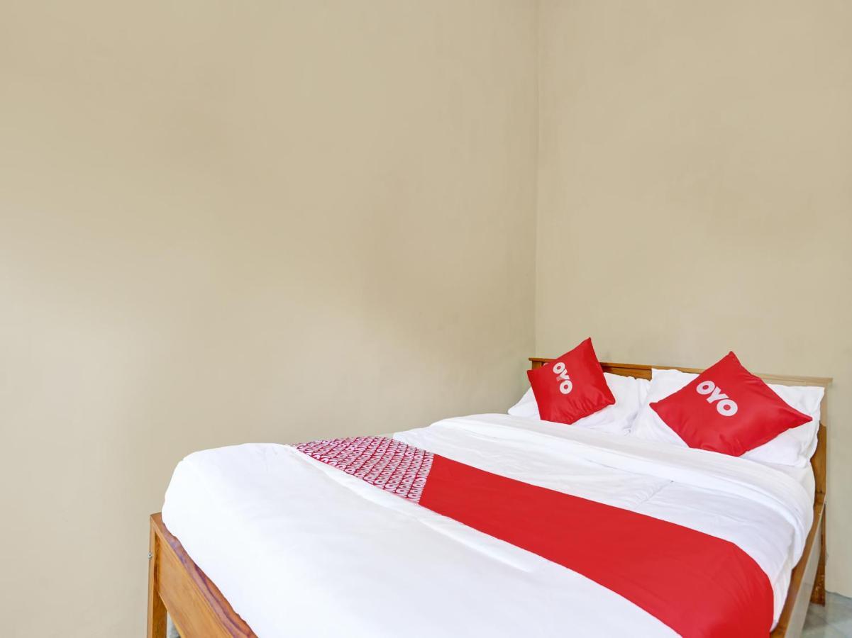 Oyo 91261 Cita Suraya Homestay Banyuwangi  Eksteriør billede