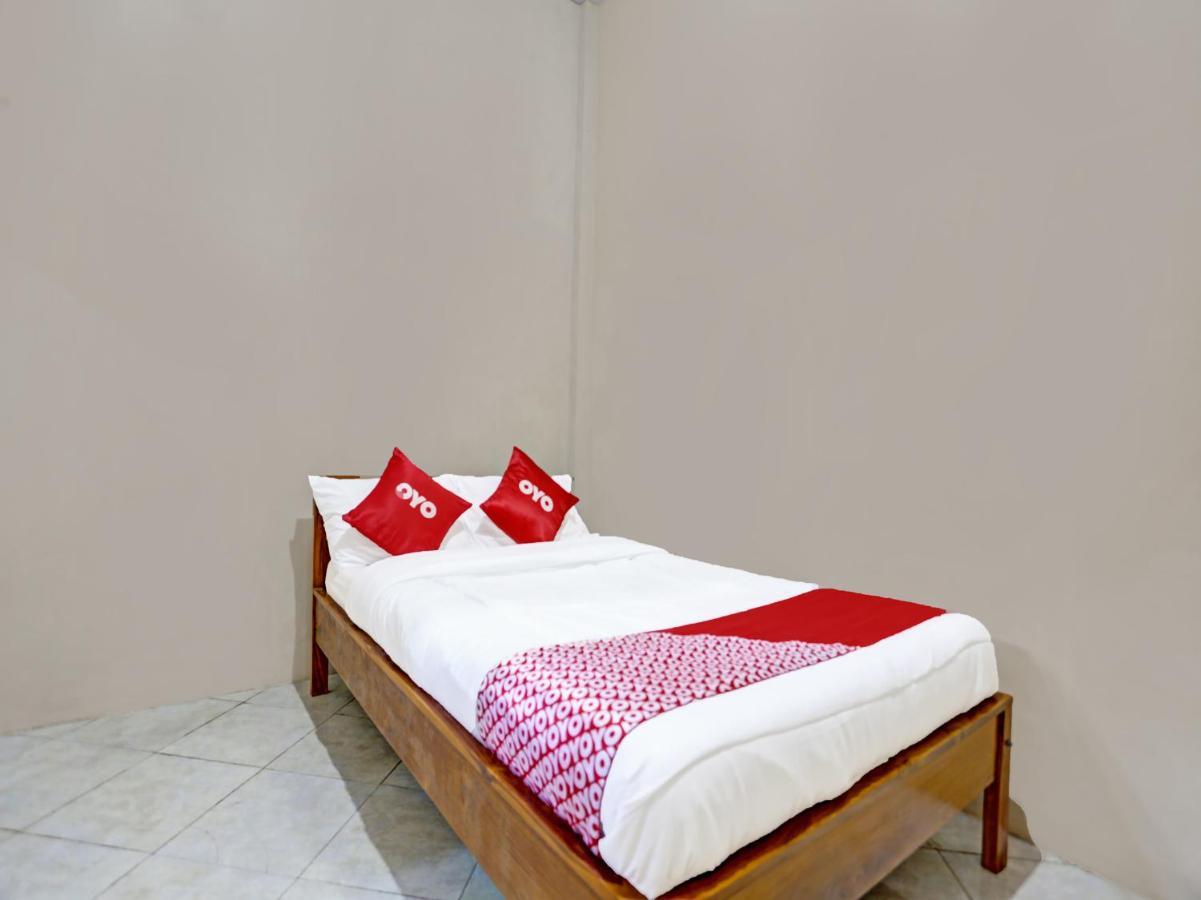 Oyo 91261 Cita Suraya Homestay Banyuwangi  Eksteriør billede